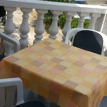 Two-bedroom In V